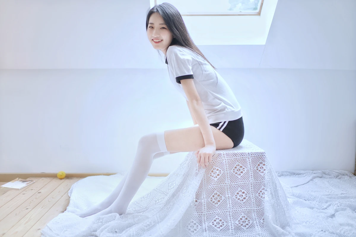 [YITUYU] 2022.12.29 Vol.2785 – Plain White in the Attic Xiaojing#[26P]-16