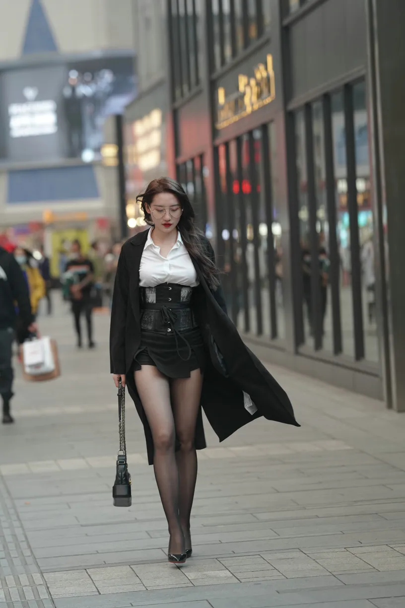 [Mzsock] NO.160 Long legs in black stockings street photography#[105P]-27