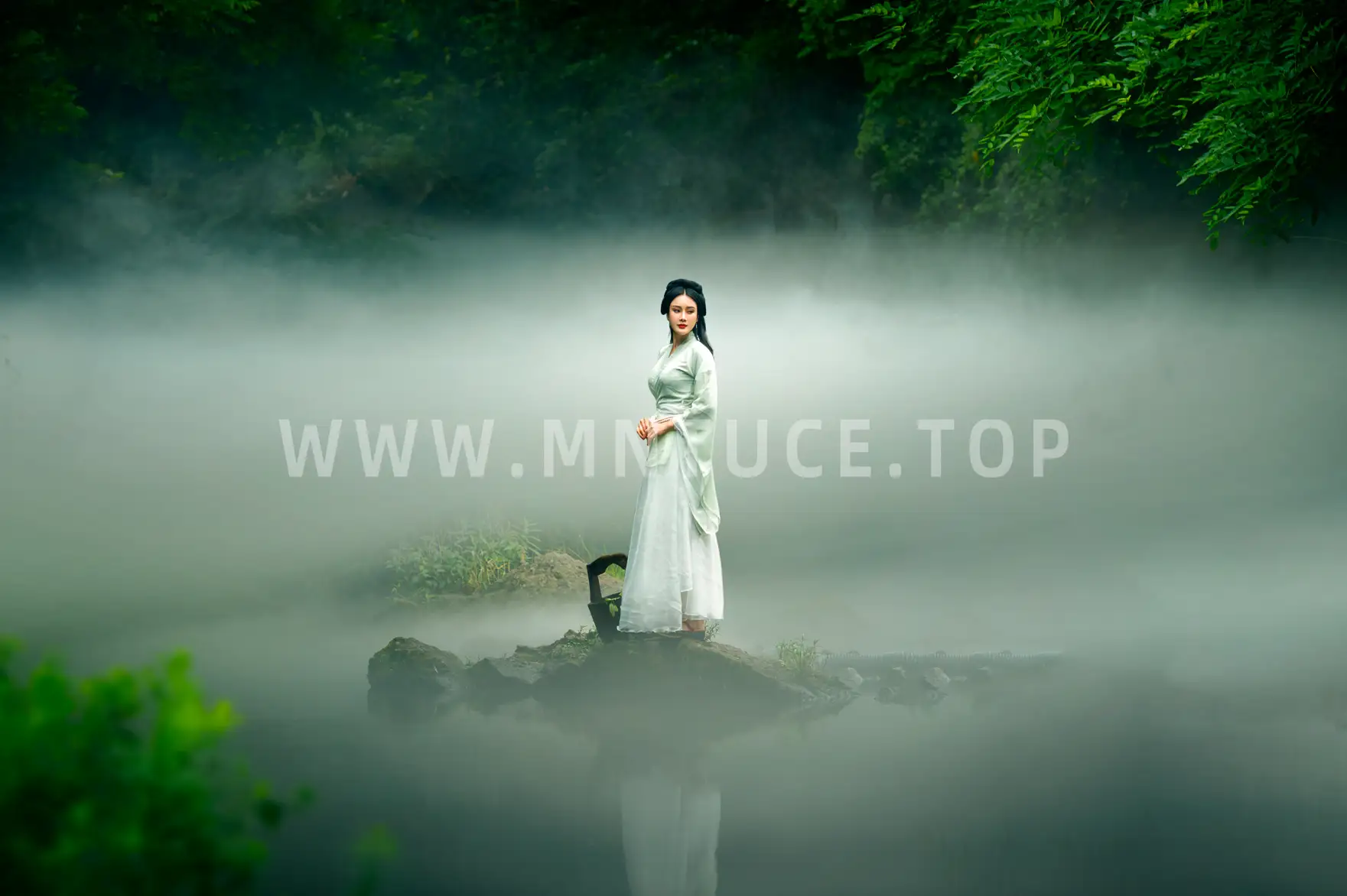 [YITUYU] 2022.09.15 Vol.1956 – Fog Fishing in the Heart of the Lake Min Min#[28P]-18